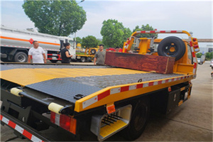 威海附近拖车电话号码服务